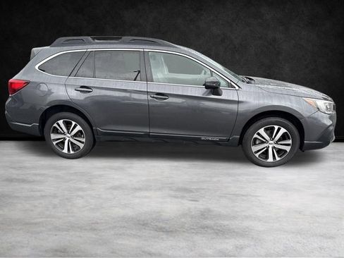 Used 2019 Subaru Outback 3.6R Limited AWD/4WD image 4