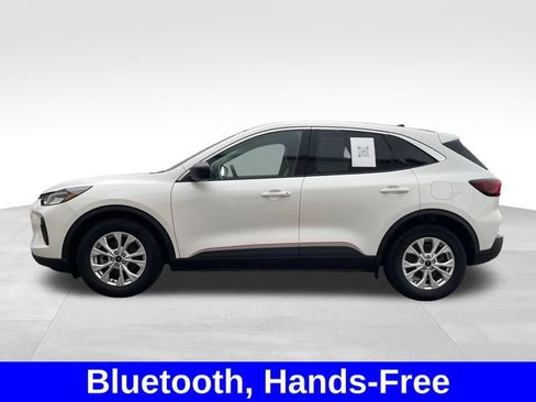 Used 2023 Ford Escape Active w/ Cold Weather Package FWD image 2