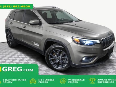 Used 2019 Jeep Cherokee Latitude w/ Popular Appearance Group