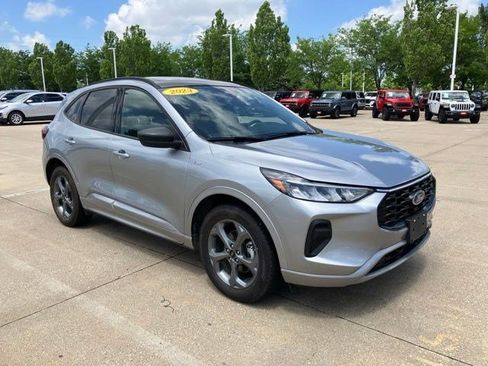 Used 2023 Ford Escape ST-Line w/ Tech Pack #1 AWD/4WD image 1