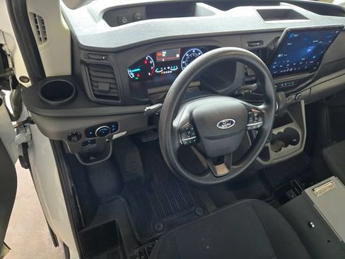 Used 2023 Ford Transit 250 Low Roof RWD image 28