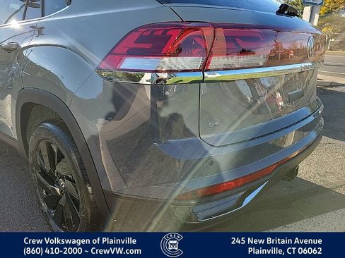 New 2026 Volkswagen Atlas Cross Sport SE image 11