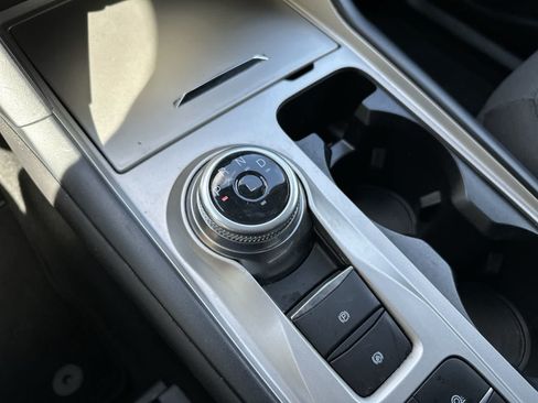 Used 2023 Ford Explorer XLT RWD image 23