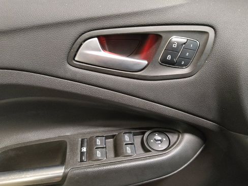 Used 2016 Ford Escape Titanium image 27