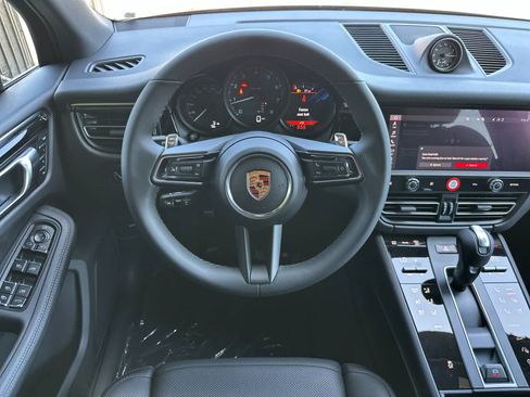 New 2026 Porsche Macan AWD/4WD image 15