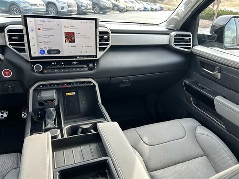 Used 2024 Toyota Tundra Limited image 17