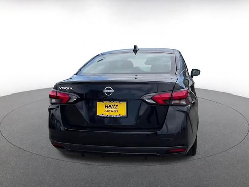 Used 2025 Nissan Versa SV FWD image 14