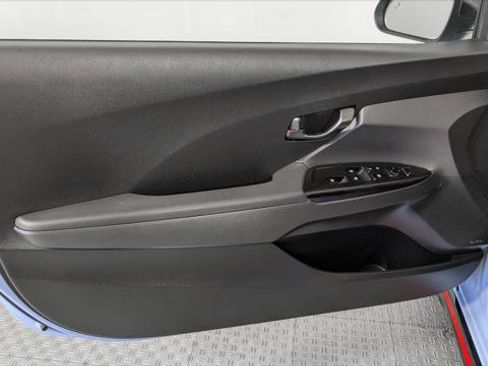 Used 2021 Hyundai Veloster N image 13