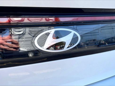 Used 2024 Hyundai Sonata SEL w/ Convenience Package FWD image 15
