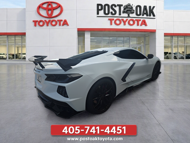 Used 2023 Chevrolet Corvette Stingray Preferred Cpe w/ Z51 Performance Package RWD image 9