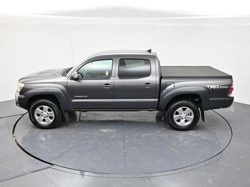 Used 2015 Toyota Tacoma 4x4 Double Cab image 42