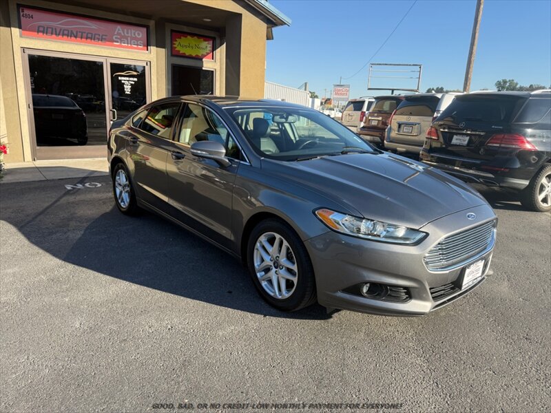 Used 2014 Ford Fusion SE w/ Equipment Group 202A FWD image 1