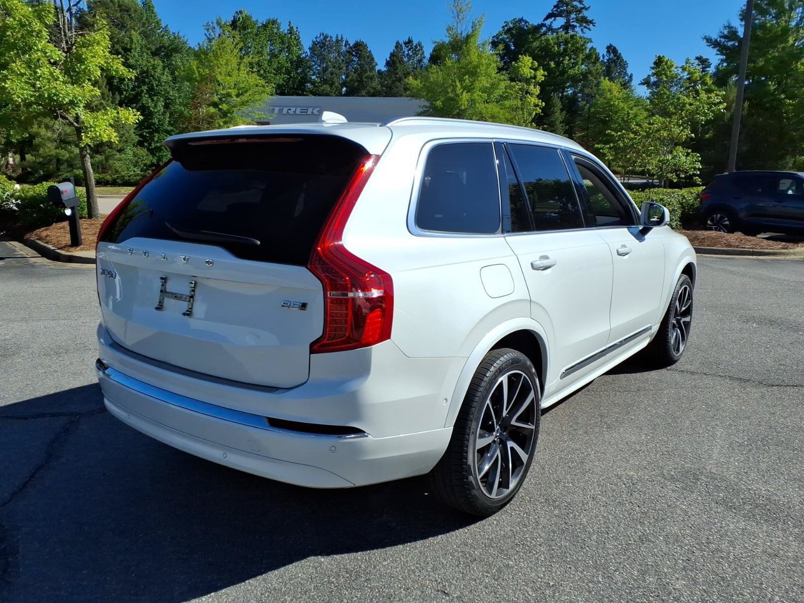 Certified 2023 Volvo XC90 B5 Plus w/ Protection Package Premier AWD/4WD image 3