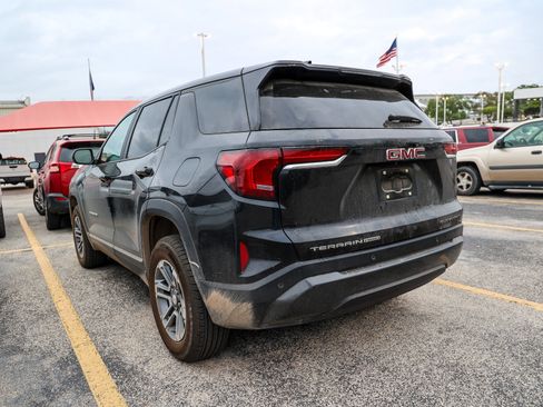 Used 2025 GMC Terrain Elevation image 10