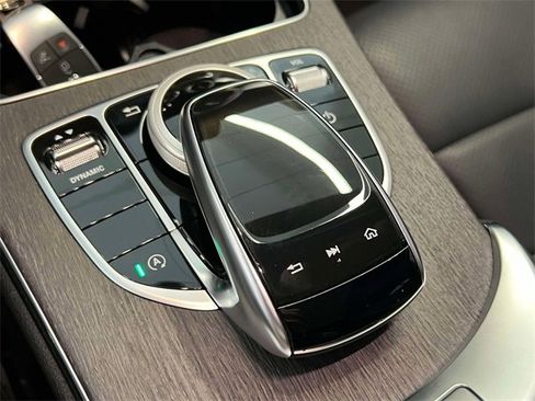Certified 2021 Mercedes-Benz C 300 4MATIC Sedan image 31