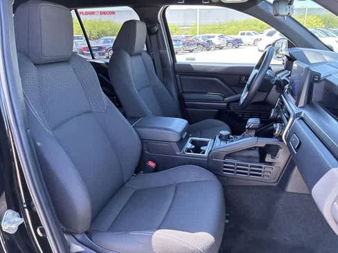 Used 2025 Toyota 4Runner SR5 image 22