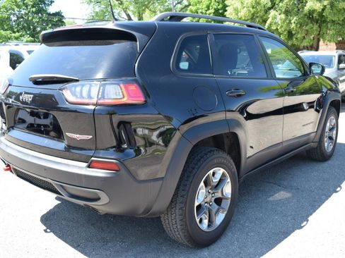 Used 2019 Jeep Cherokee Trailhawk w/ Comfort/Convenience Group AWD/4WD image 6