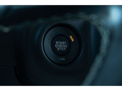 Used 2020 Jeep Gladiator Overland w/ Trailer Tow Package image 27