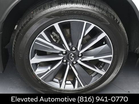 Certified 2026 INFINITI QX60 Luxe w/ Family Package AWD/4WD image 5