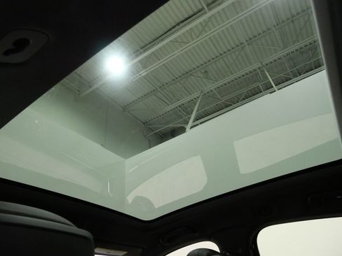 Used 2023 Porsche Cayenne S image 4