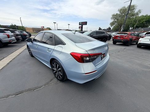 Used 2022 Honda Civic EX image 6