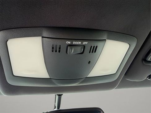 Used 2020 Nissan 370Z Coupe image 34