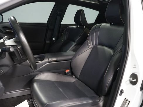 Used 2024 Toyota Crown Platinum image 29