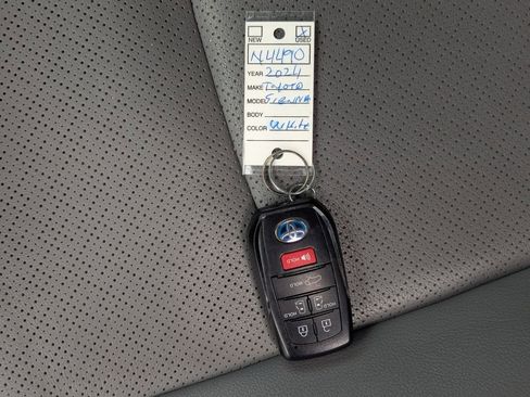 Used 2024 Toyota Sienna Limited FWD image 43