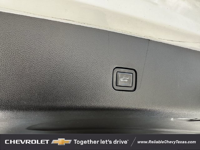 Used 2021 Chevrolet Traverse LT FWD image 33