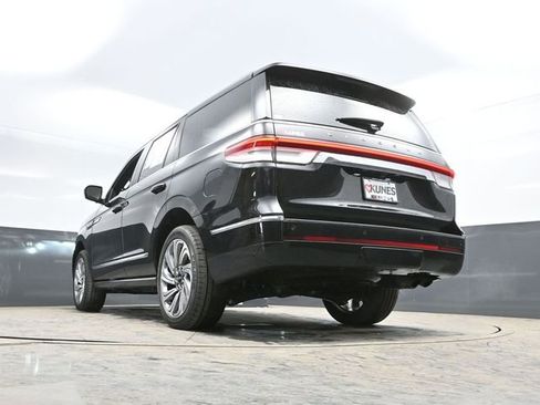 Used 2024 Lincoln Navigator Reserve image 54