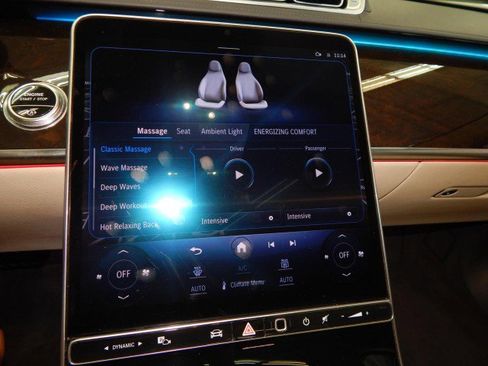 Used 2023 Mercedes-Benz S 500 4MATIC w/ Warmth & Comfort Package image 38