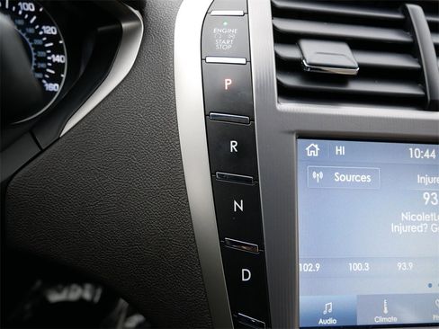 Used 2020 Lincoln MKZ AWD image 19