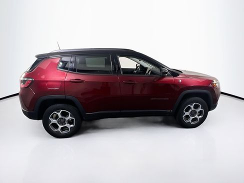 Used 2022 Jeep Compass Trailhawk w/ Trailhawk Convenience Group AWD/4WD image 4