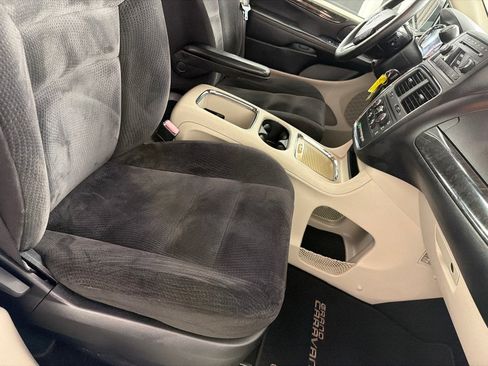 Used 2014 Dodge Grand Caravan SXT FWD image 23