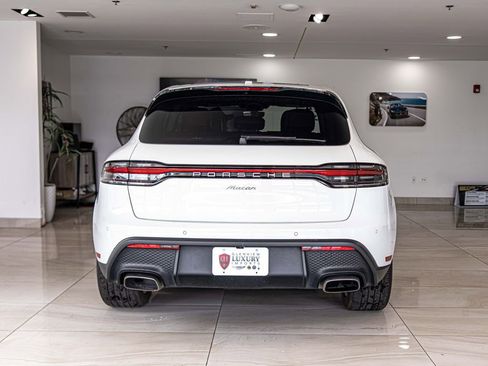 Used 2024 Porsche Macan AWD/4WD image 14