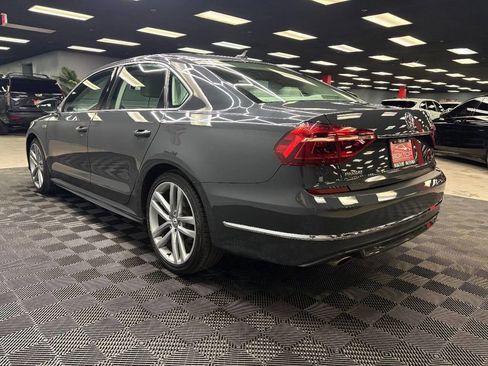 Used 2017 Volkswagen Passat 1.8T R-Line image 9