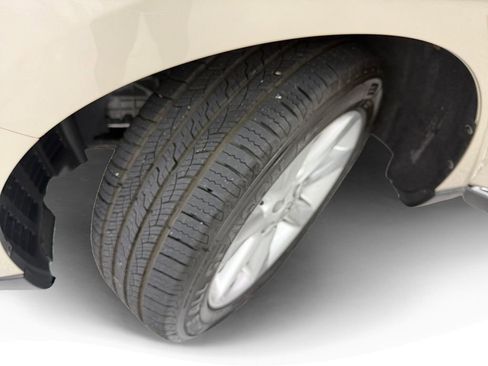 Used 2011 Lexus RX 350 2WD w/ Premium Pkg image 9