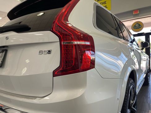 Used 2025 Volvo XC90 B5 Plus w/ Protection Package Premier AWD/4WD image 17