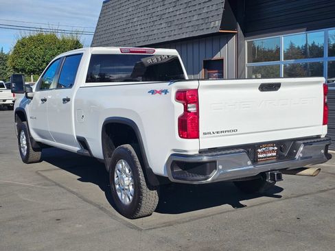 Used 2024 Chevrolet Silverado 3500 W/T AWD/4WD image 3