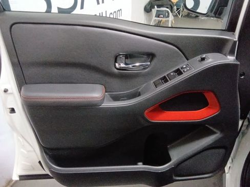 Used 2023 Nissan Frontier PRO-4X w/ Pro Convenience Package image 8