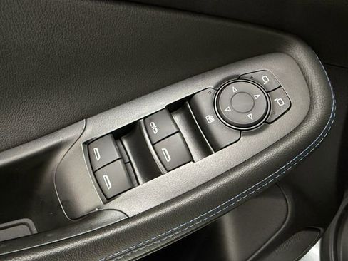 Used 2025 Buick Encore GX Sport Touring FWD image 29