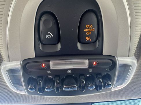 Used 2022 MINI Cooper SE w/ Driver Assistance Package FWD image 18