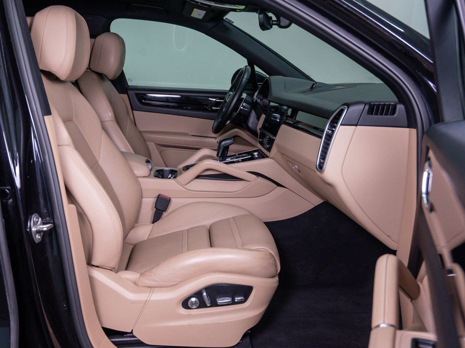 Used 2019 Porsche Cayenne S AWD/4WD image 11