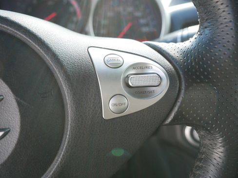 Used 2017 Nissan 370Z Coupe image 23