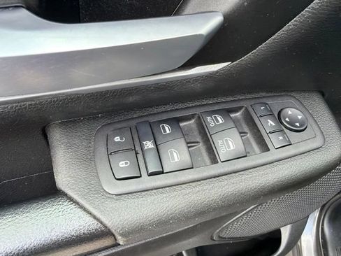 Used 2022 RAM 1500 Big Horn RWD image 18