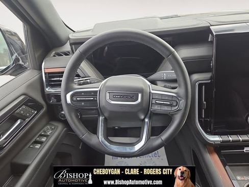 Used 2025 GMC Yukon Denali w/ LPO, Floor Liner Package AWD/4WD image 20