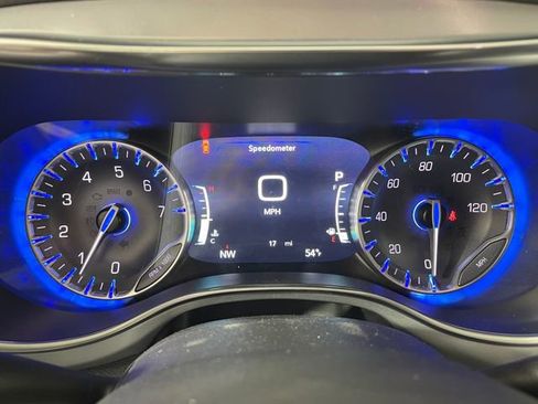 New 2026 Chrysler Pacifica Limited w/ S Appearance Package FWD image 3
