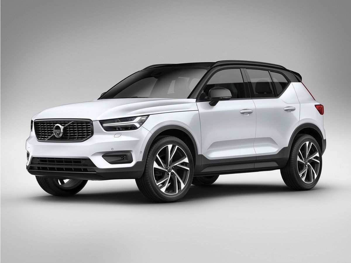 Used 2022 Volvo XC40 T4 R-Design w/ Protection Package Premier FWD image 1