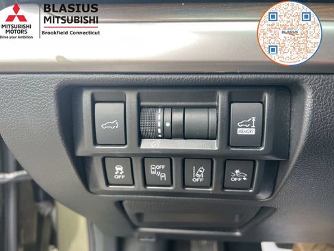 Used 2019 Subaru Outback 2.5i Touring AWD/4WD image 22