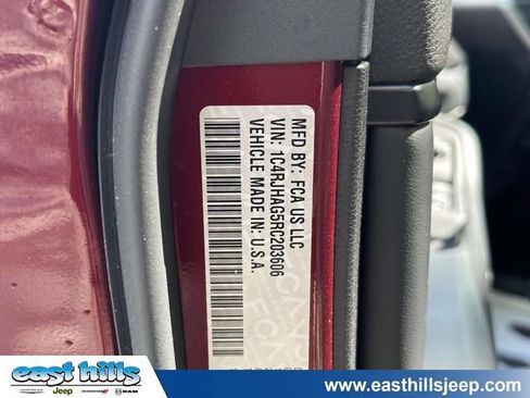 Certified 2024 Jeep Grand Cherokee Altitude AWD/4WD image 16
